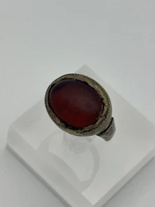 Antique-style Bronze Ring With Large Oval Red Glass Stone 5.45g - Picture 1 of 18