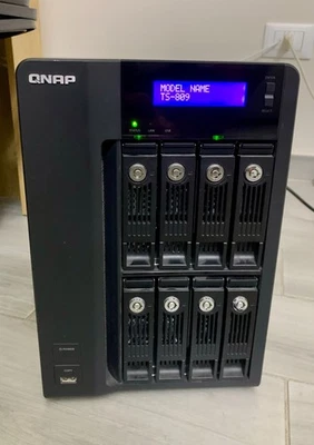 QNAP TS-809 Pro - NAS Server 8 baie hdd Utilizzo Professionale / ufficio / casa - Immagine 1 di 3