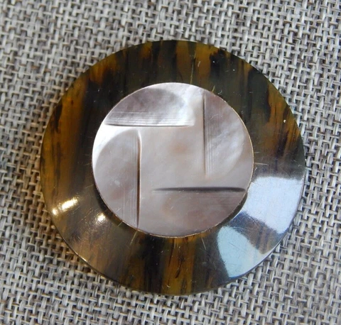 Antique Vtg Bakelite Faux Tortoise Shell Button Mother of Pearl~Apx: 1-7/8"~#669 Cover