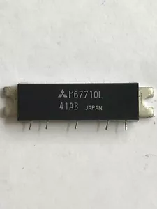 M67710L 135-160Mhz 9,6V 7W FM Radio RF Modulo di Alimentazione CAVI DI TAGLIO 1pz £10,25 H564 - Foto 1 di 1