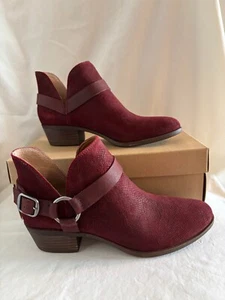 Lucky Brand Bernaeh Ankle Boots 8.5 NIB - Picture 1 of 3