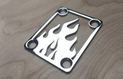 Placa de cuello FLAME para tu guitarra o bajo - Cromo Foto 1 de 2