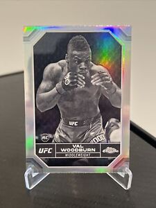 Topps Chrome UFC #193 VAL WOODBURN Rookie Negative Refractor! MINT!