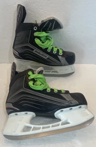 Bauer X200 Vapor ice hockey skates Tuuk Blades Junior Jr Size 4 Boys Shoe Size 5 - Picture 1 of 7