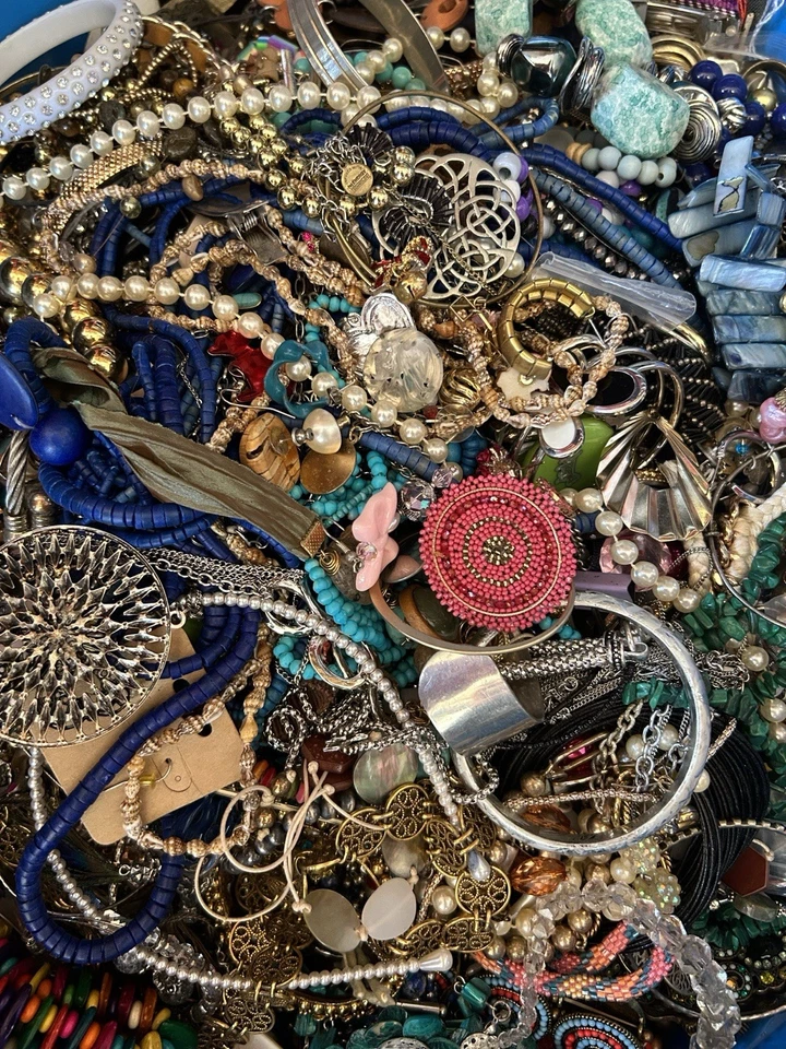 5磅混合日常珠宝批量缠绕,破损,可穿戴 — 第 1/1 张图片