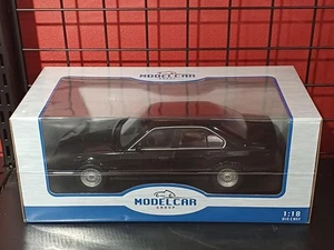 Modelcar Group BMW 5er E34 Limousine schwarz 1/18 - Bild 1 von 3