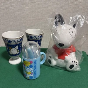 Salvadanaio spazzola microfono Mimic Sanrio Mie Bank Bull Terrier #55050b - Foto 1 di 24