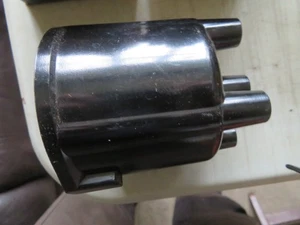 BEDFORD CF, VAUXHALL VICTOR MAGNUM DELCO DISTRIBUTOR CAP N.O.S, - Picture 1 of 2