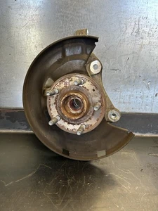 2011-2016 Chevrolet Cruze front right passenger steering knuckle & hub - Picture 1 of 3