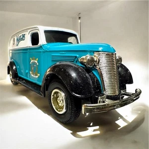 Vintage 1938 Chevy Panel Truck / MLB 1996 Miami Marlins Die-cast Bank - Coll - Bild 1 von 17