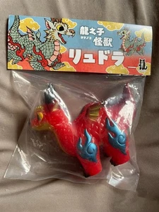Konatsuya Konatsu Ryudora Metal Red Blue Sofubi Vinyl Figure Model Toy H5CM(2in) - Picture 1 of 1