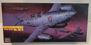 Hasegawa Messerschmitt ME 262B 1/72 Scale Model Kit - Picture 1 of 9
