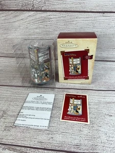 Hallmark Ornament 2003 BUGS BUNNY AND DAFFY DUCK Looney Tunes Light Effect - Picture 1 of 7