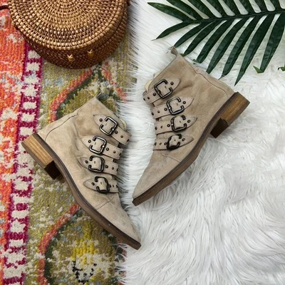 $500 Paul Verde Neutro Beige Tostado Cuero Tachonado Anne Botines Botines 6.5 Foto 1 de 4