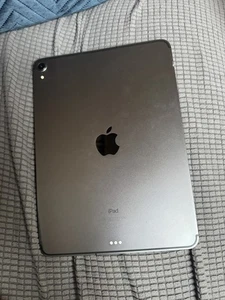 Apple iPad Pro 11 Inch 2020 - Picture 1 of 5
