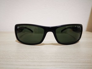 occhiali da sole ray ban uomo avvolgenti