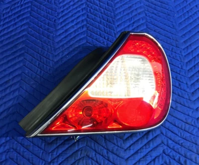 04-08 Jaguar XJ8 XJR Vanden Plas X350 Rear Right Passanger Side Tail Light Lamp - Image 1 of 4