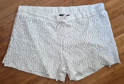 Primark White Cotton Shorts Crochet Front Tie at waist Size 20 NWOT - Image 1 of 4