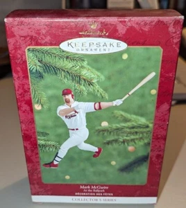 2000 Hallmark Keepsake Ornament Mark McGwire 5. in "Im Ballpark" Serie - Bild 1 von 6