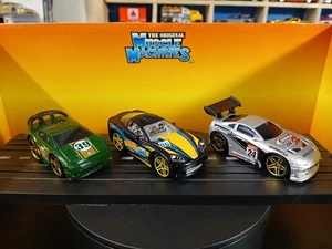 Hot Wheels Tooned lotto di 3 corvette sfuse, lotus, supra come nuove - Foto 1 di 6
