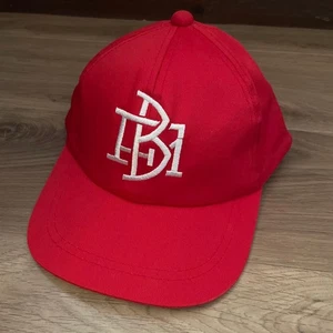 Gorra Benetton Fórmula 1 Vintage Años 90 Roja Snapback Logo Bordado Nueva - Imagen 1 de 3