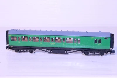 N Gauge Farish Southern Railways Brake End Coach - Image 1 of 2