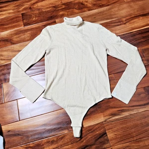 Athleta Keys Body Pullover Gr. M Metallic Gold Schimmer Langarm Rollkragen - Bild 1 von 9