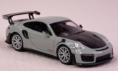 MINICHAMPS, PORSCHE 911 GT2 RS 2018 Grigio con cofano in carbonio, 1/87,  MNC... - Immagine 1 di 2