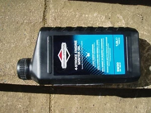 Briggs and Stratton, 4 Stroke, winter SW30 Engine Oil, 1 Litre - Picture 1 of 1