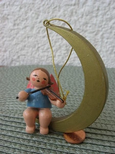 Wendt & Kühn - bunter / farbiger Engel im Mond mit Geige - toller Zustand - Bild 1 von 12
