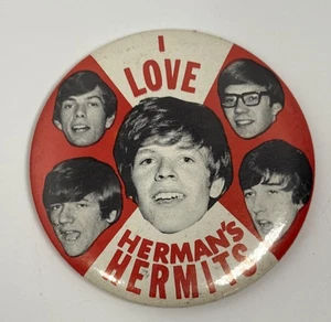 3.5 INCH - I Love Herman's Hermits Vintage 1960 Music Pin-Back Button - RED - Imagen 1 de 6