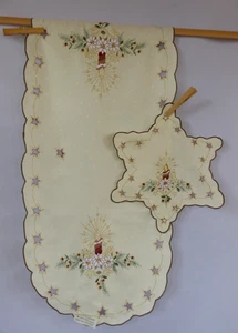 Weihnachts-Tischläufer - 40x90cm oval, Stern 35cm -sektfarben mit Gold-Stickerei - Bild 1 von 4