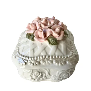 Caja baratija rosa cerámica blanca vintage rosas rosas rosas flores joyería cesta de encaje - Imagen 1 de 9