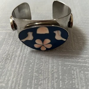 Silvertone Bracelet - Picture 1 of 7
