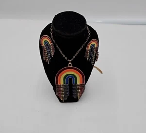 Ohrringe Regenbogen funkelnde Edelsteine asymmetrisch passende Halskette - Bild 1 von 9