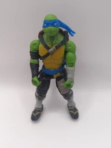 Teenage Mutant Ninja Leonardo 2015 Action Figure Missing Swords - Picture 1 of 3