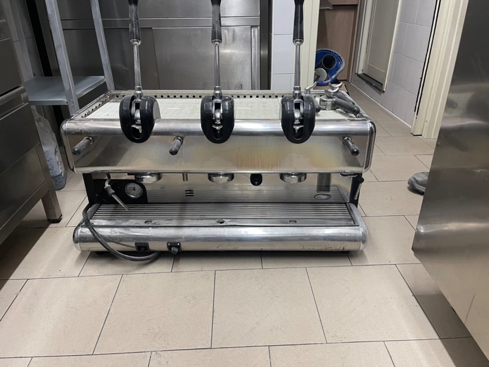 Macchina del caffè professionale  - Immagine 1 di 1