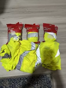 Open Box Lot of 8 Milwaukee High Visibility Yellow Safety Vest 5 L/XL 3 S/M - Picture 1 of 2