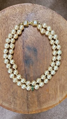 Collar Chanel Francia Vintage Años 70 Chapado en Oro Doble Hilo Imitación Perla 17.5" Foto 1 de 4