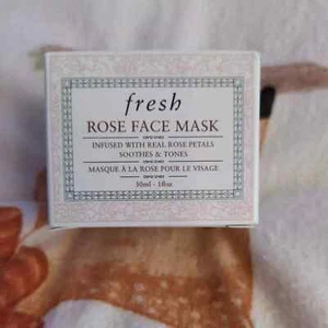 Fresh Rose face mask Infused with real rose petals 30ml brand new - Picture 1 of 3