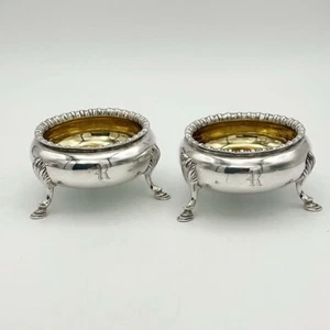 Antique Victotian Sterling Silver Salts w Inside Gold London 1840s Perfect Gift - Picture 1 of 5