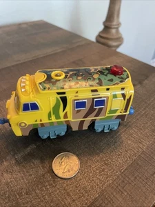 Motore treno ferroviario magnetico Tomy legno CHUGGINGTON MTAMBO 2010 - Foto 1 di 8
