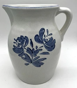 Jarra de agua vintage Pfaltzgraff Yorktowne 64 OZ castillo de gres azul EE. UU. 416Y - Imagen 1 de 7