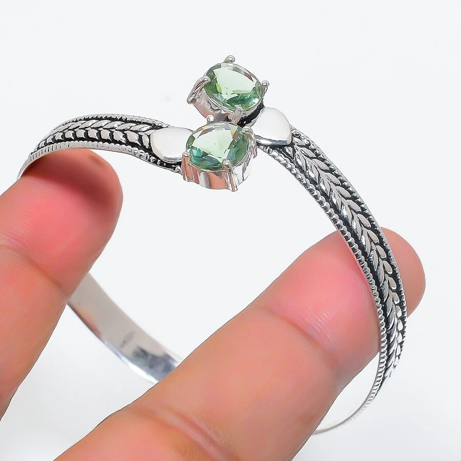 Brazalete ajustable de plata de ley 925 hecho a mano con piedras preciosas de amatista verde Foto 1 de 1