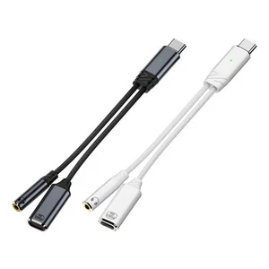 USB C Audio Connector mit Schnellladefunktionalität in kompakter Größe - Photo 1/14