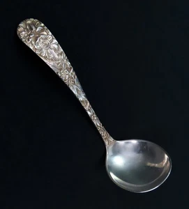 Beautiful Stieff Princess Sterling Silver Gravy Sauce Ladle Handchased 6 Inches - Picture 1 of 7