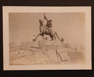 1927 Photo Buffalo Bill Statue Yellowstone Park Trip Original Lot 17 of 18 - Picture 1 of 2
