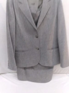 SUITS GALORE by JIM BALDWIN LADIES GRAY 2- PCS JACKET/SKIRT SUIT SIZE 14 - Picture 1 of 17