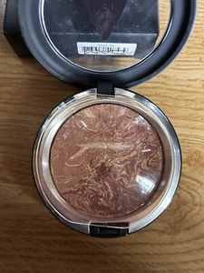 Mac Cosmetics Light Fantastic Powder - Bild 1 von 5