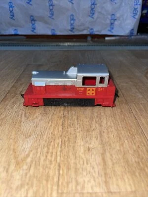 Interruptor de patio locomotora diésel TYCO Santa Fe escala ATSF 241 HO funciona bien Foto 1 de 4